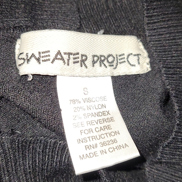 Sweater Project Women's/ Kids V-Neck Size Small - Picture 3 of 3